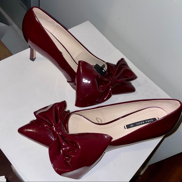 Zara Burgundy Court with Bow Pumps - Picture 8 of 15